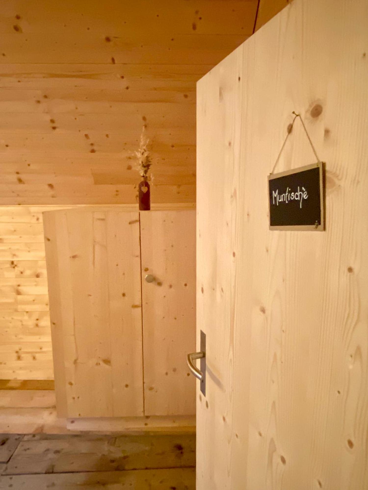 Bed and Breakfast Alp Es-Cha Dadour Madulain Экстерьер фото